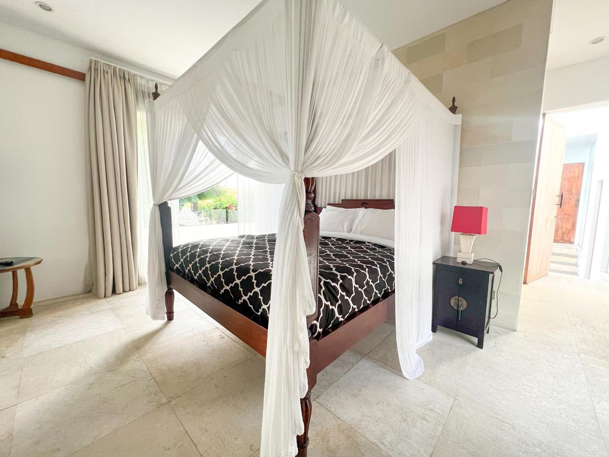 Elegant Villa Casabianca - Tropical Pool & Garden, Near Potato Head Beach Club! Seminyak  Exterior photo